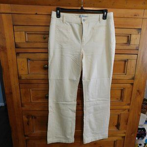 Chico's Platinum 2.5 Regular Cream Jeans